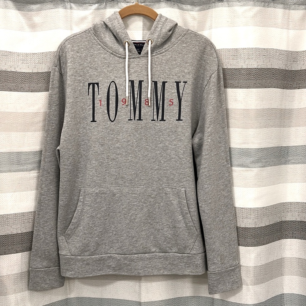 Tommy Hilfiger Tommy Logo Hoodie - Gray Lightweight Pullover Hooded Sweatshirt